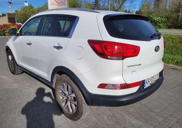 Kia Sportage cena 43900 przebieg: 217113, rok produkcji 2015 z Wieliczka małe 137